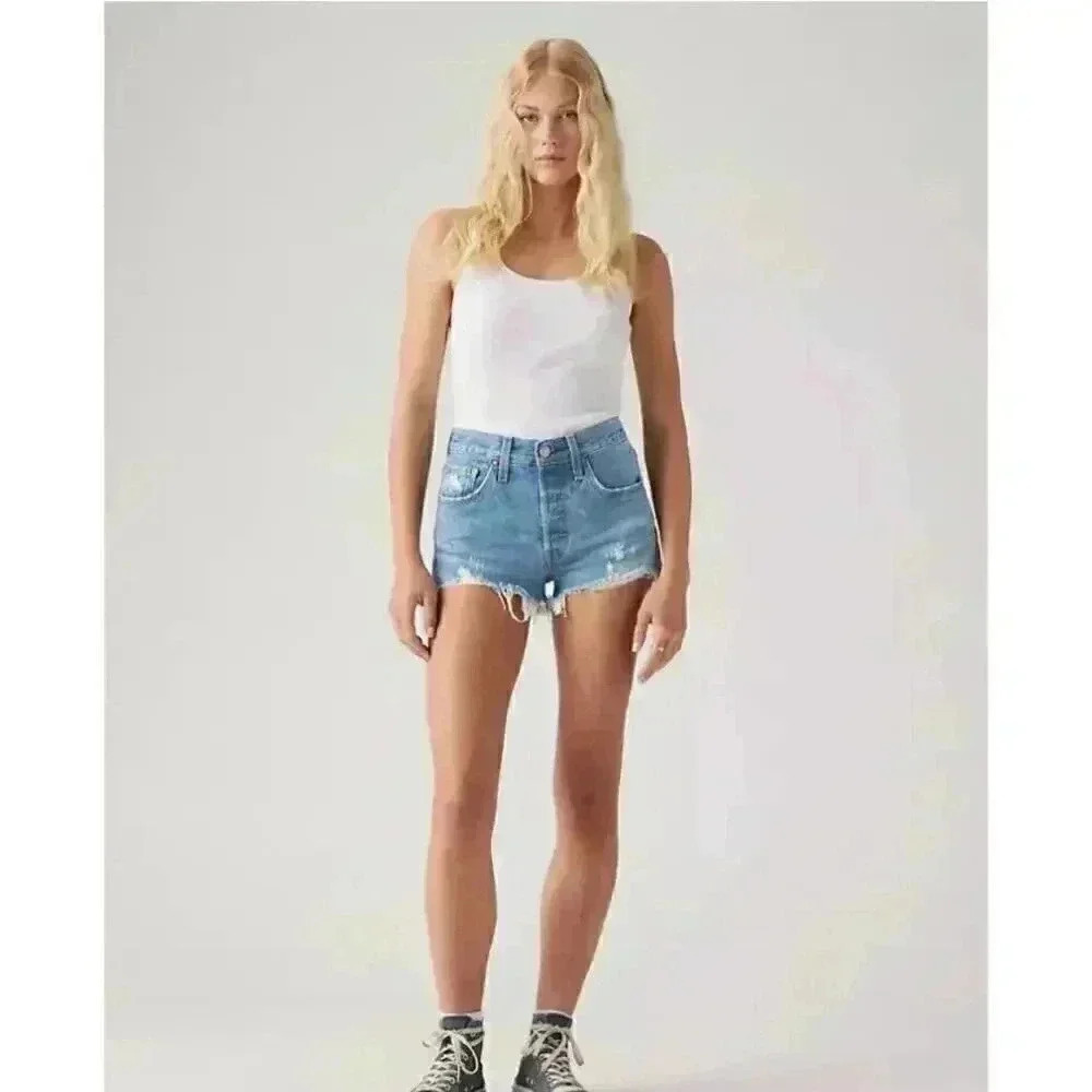VINTAGE LEVI’S 501® ORIGINAL FIT HIGH RISE WOMEN'S SHORTS SIZE 30